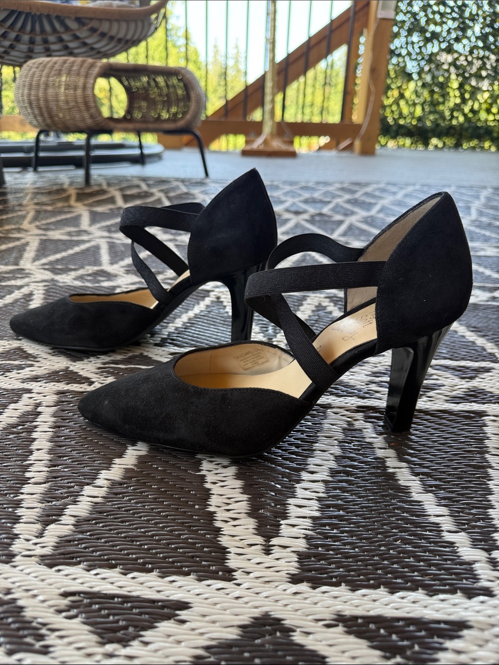 * NWOT*Ara | Felisa High Heels w Criss Cross Straps - Picture 4 of 7